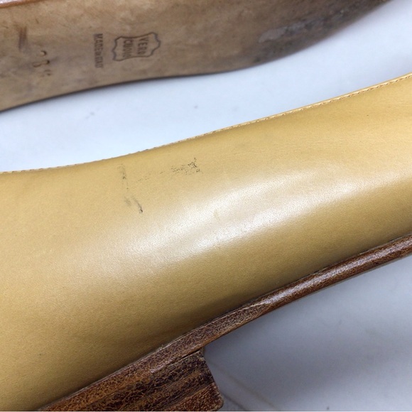 Manolo Blahnik Tan and Brown Flats - Picture 7 of 7